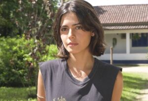 Julia Dalavia A Guta De Pantanal Vive Romance Ex Gal Da Tv Globo