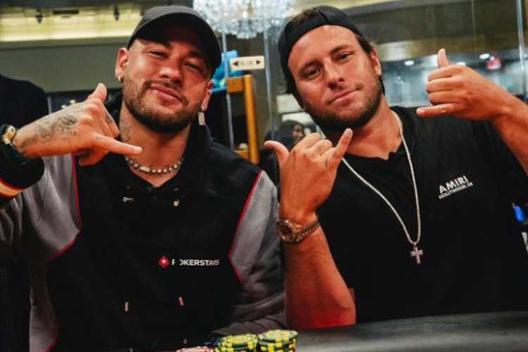 Neymar aparece em momento de curtição e detalhe chama atenção A