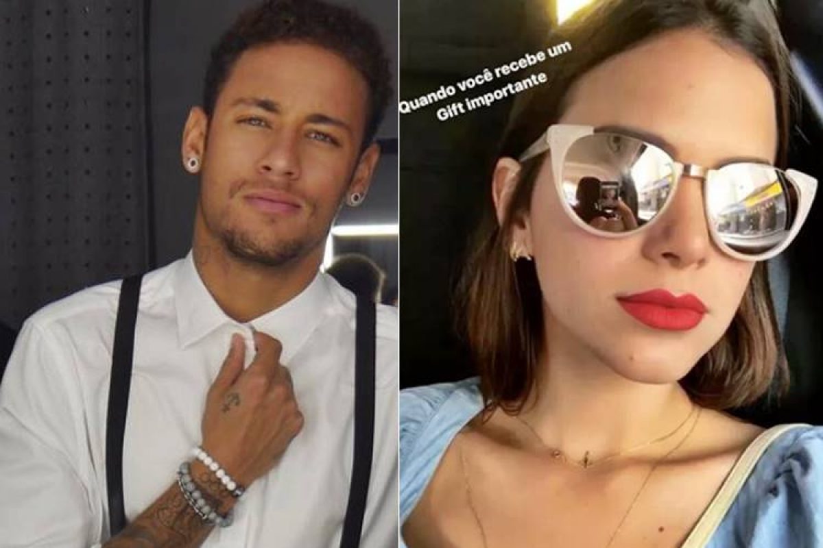 Bruna Marquezine presenteia Neymar com selfie e craque fica encantado -  Área VIP