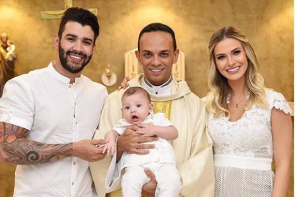 Gusttavo Lima, Padre Marcos, Gabriel e Andressa Suita (Reprodução/Instagram)