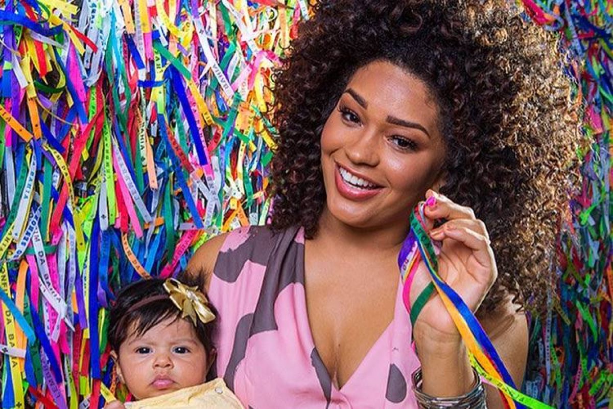 Juliana Alves celebra 5 meses da filha - Área VIP