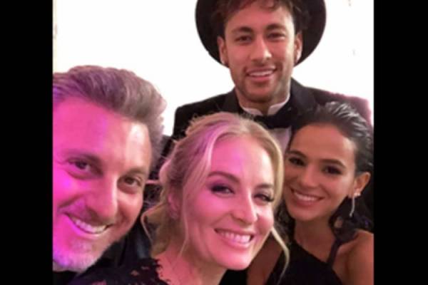 Luciano Huck e Angélica - Bruna Marquezine e Neymar/Instagram