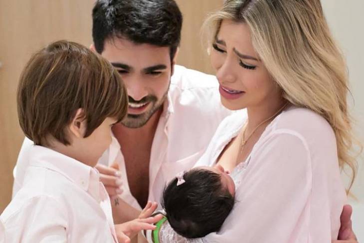 Rodrigão e Adriana com os filhos/Instagram