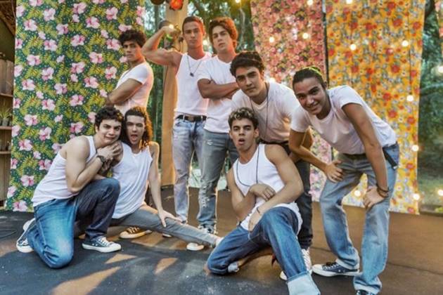 Malhação - Hugo forma uma boy band com os amigos (Globo/Paulo Belote)