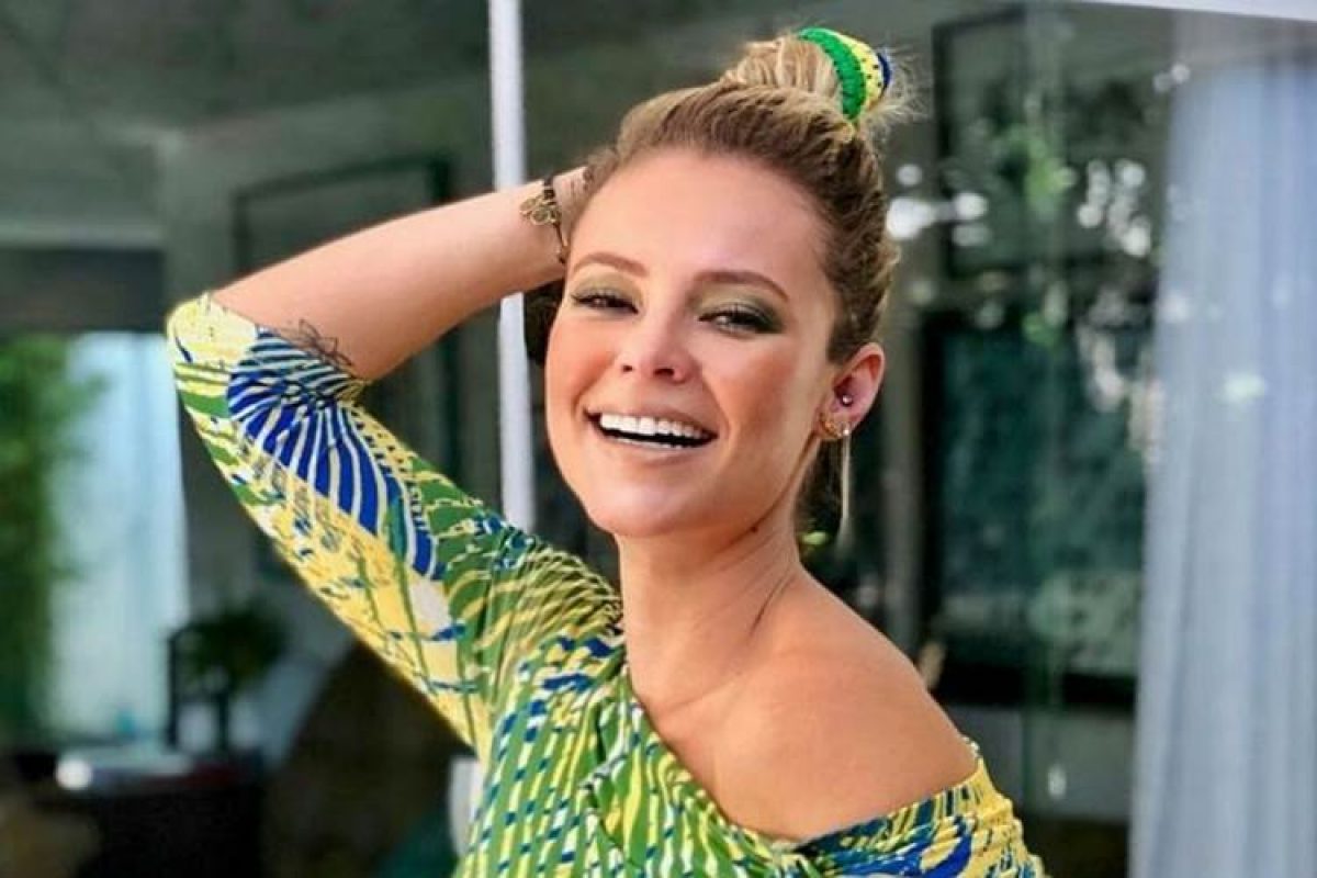 Paolla Oliveira surpreende ao aparecer com cabelo totalmente diferente -  Área VIP