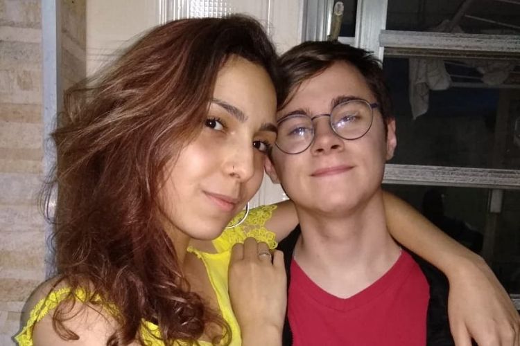 Pocnejo: Filho de Solimões canta o amor gay e revela surpresa do