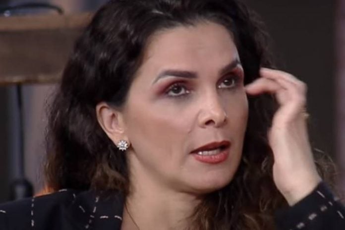 Luiza Ambiel - Foto: Record TV