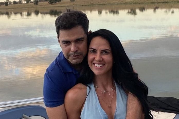 O cantor sertanejo Zezé di Camargo e a noiva aniversariante - Reprodução: Instagram