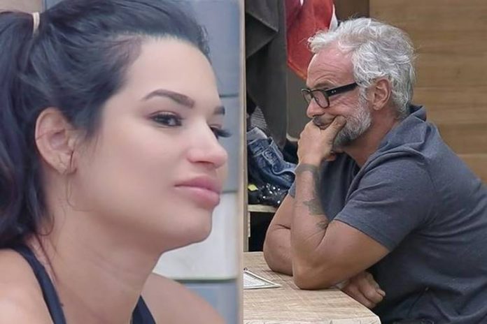 A Fazenda 12: Na baia, Mateus cospe em copo onde as peoas bebem água e Raissa dispara ''Cúmulo do absurdo'' - Foto: Reprodução/PlayPlus/Montagem ÁreaVIP