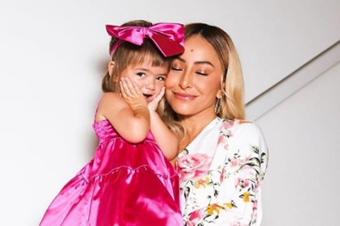 Zoe e a mamãe Sabrina Sato foto reprodução instagram