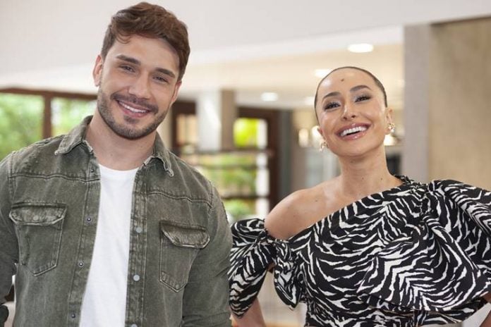 Lucas Viana e Sabrina Sato (Antonio Chahestian/Record TV)