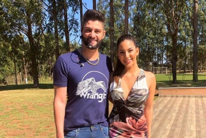 Sertanejo Munhoz e ex esposa Rhayssa Carvalhofoto reprodução Instagram.1