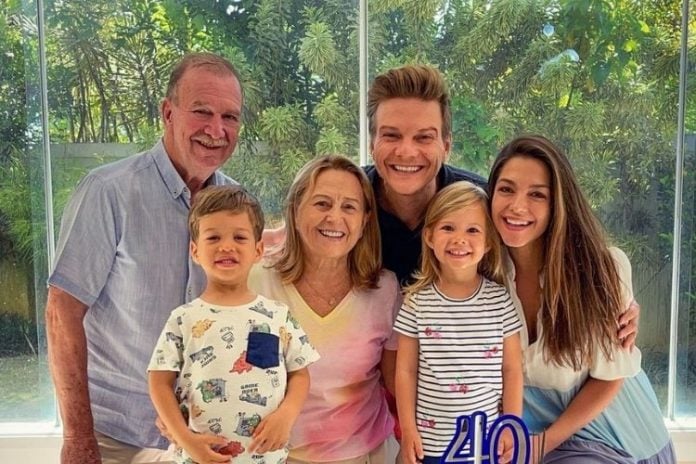 Michel Teló e a Família - Reprodução: Instagram