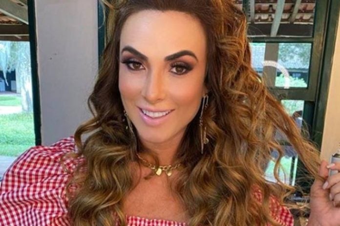 Viciada em reality shows, Nicole Bahls declara que: ''Amaria estar no BBB21'' - Foto: Reprodução/Instagram