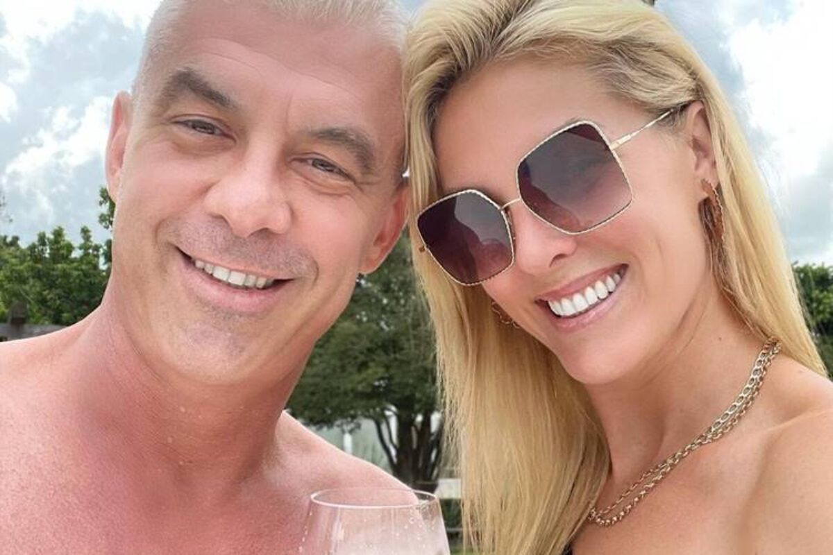 Alexandre Correa posta clique da esposa Ana Hickmann de lingerie e se  declara: 