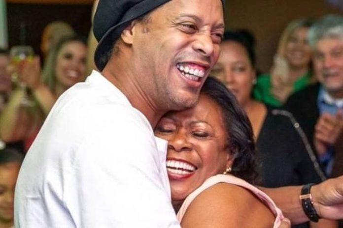 Após morte da mãe, Ronaldinho Gaúcho agradece mensagens de apoio: ''Momento difícil'' - Foto: Reprodução/ Instagram