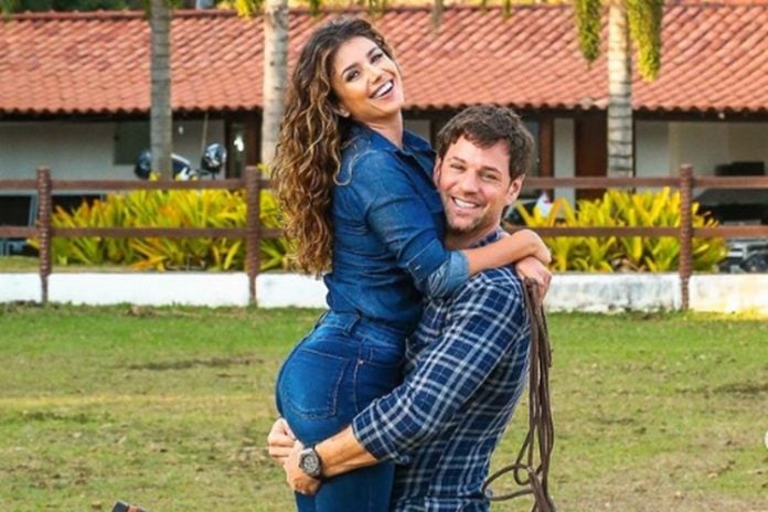 Sertaneja Paula Fernandes e namorado Rony Cecconello