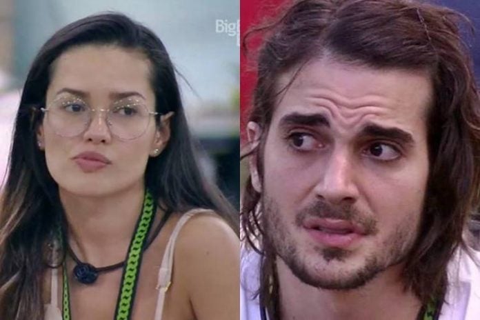 BBB21: Ainda irritada com 'treta do bolo', Juliette opina que brothers ''passam pano'' para Fiuk - Foto: Reprodução/ Rede Globo/ Montagem Área VIP