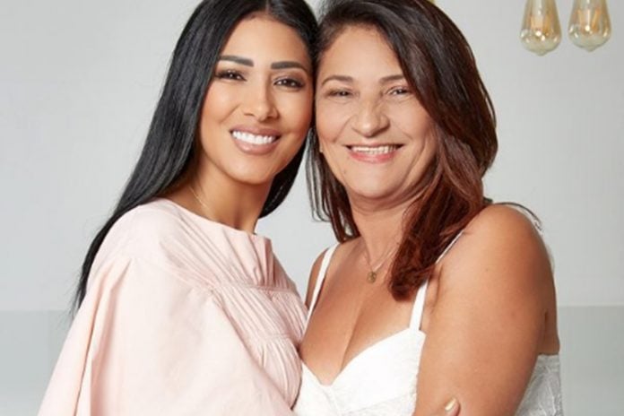 Simaria e sua mãe dona Mara foto reprodução Instagram