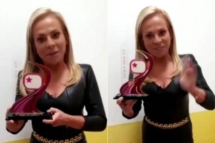 Christina Rocha recebe Prêmio Área VIP