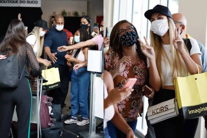 BBB21: Ao chegar em aeroporto, Sarah é bem recebida e tira foto com fãs- Foto: Reprodução/ Lucas Ramos/AgNews/ Montagem Área VIP