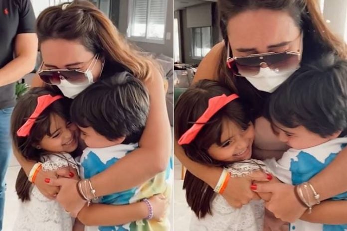 Karina Sato com os filhos (Reprodução/Instagram)