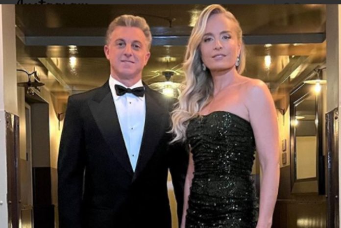 Luciano Huck e Angélica no Emmy 2021