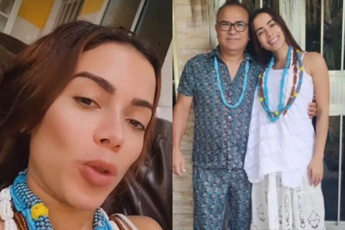 Anitta com Pai de Santo Sérgio (Foto: Reprodução/Instagram)