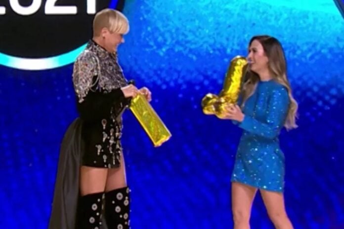 Tatá Werneck e Xuxa (Foto: Reprodução/Multishow)