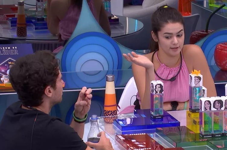 Lucas e Eslovênia no BBB22