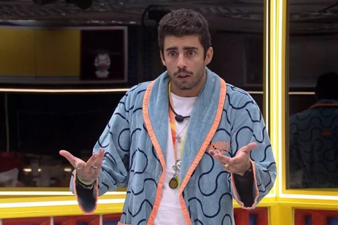 Pedro Scooby discute com Arthur no BBB22