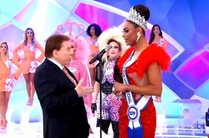 Silvio Santos fala sobre a transsexualidade no SBT