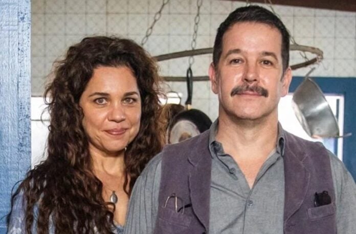 Murlo Benício (Tenório) e Isabel Teixeira (Bruaca) em Pantanal