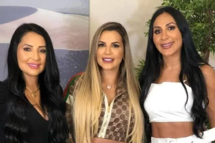 Daniele, Dayanne e Deolane Bezerra