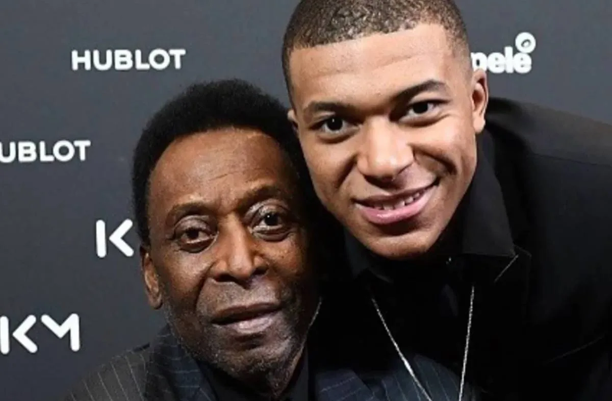 Pelé e Kylian Mbappé Reprodução/Instagram @pele