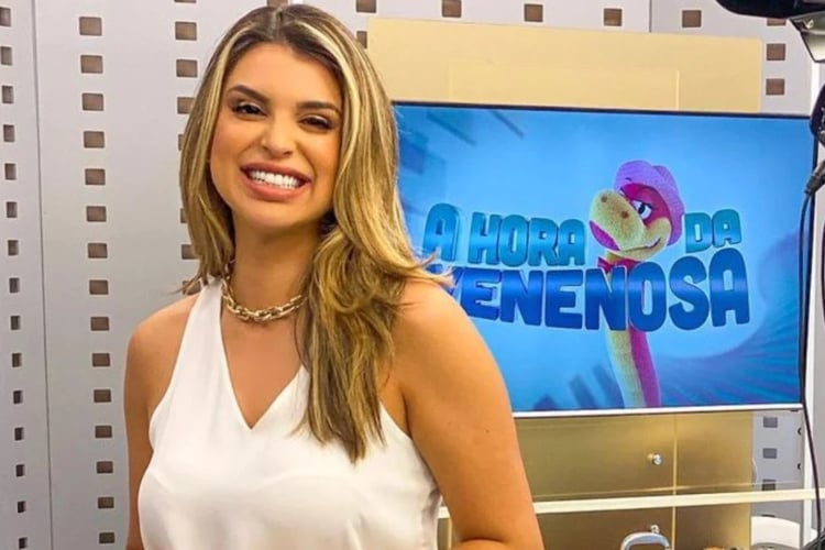 Mônica Fonseca, apresentadora da Record