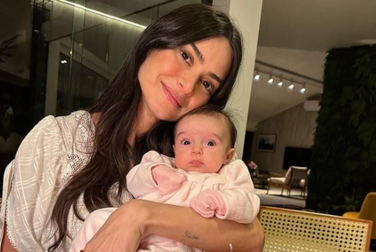 Atriz Thaila Ayala e Tereza