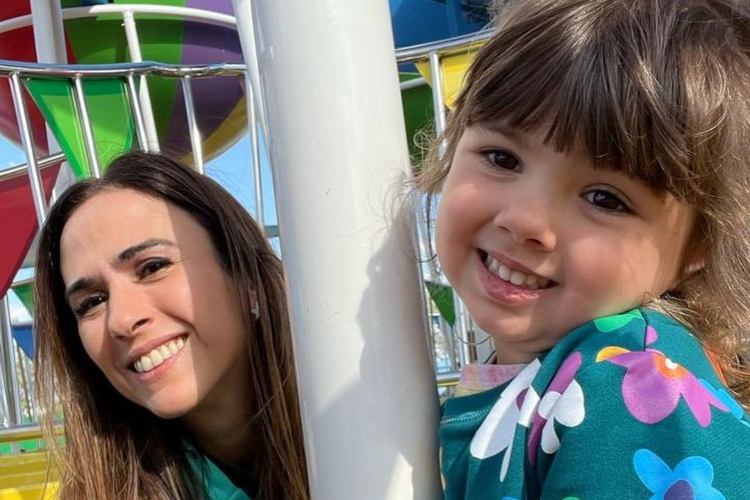 Tatá Werneck e Clara Maria (Reprodução: Instagram)
