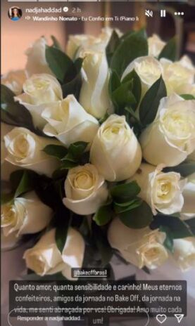 As flores que Nadja Haddad recebeceu da equipe do Bake Off Brasil (Reprodução: Instagram)