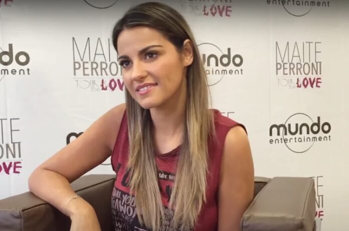 Maite Perroni - Foto: E! Now Brasil/YouTube