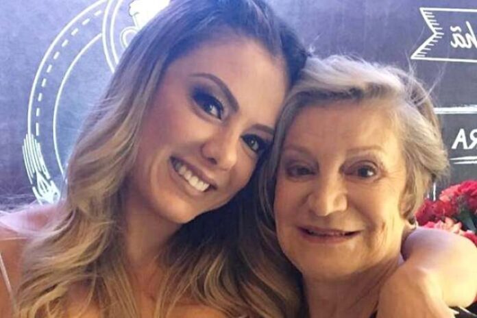 Poliana Rocha e a mãe Eponina Rocha (Reprodução: Instagram)