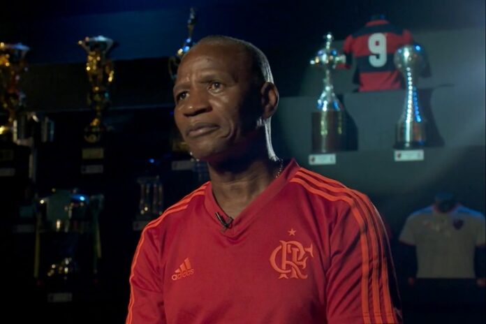 Morre Adílio, ídolo do Flamengo