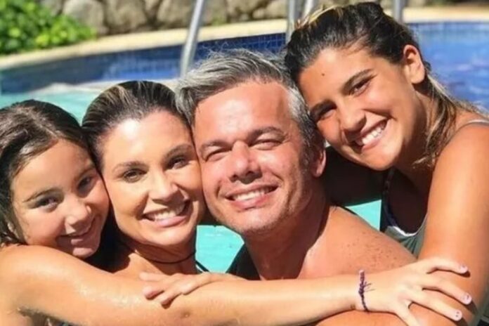 Otaviano Costa e a família (Reprodução; Instagram)