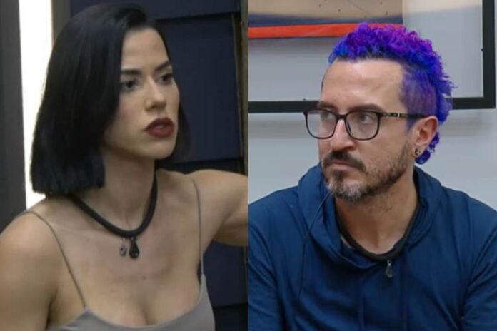 Larissa conversava com as amigas sobre Fernando em A Fazenda (Reprodução: Record)