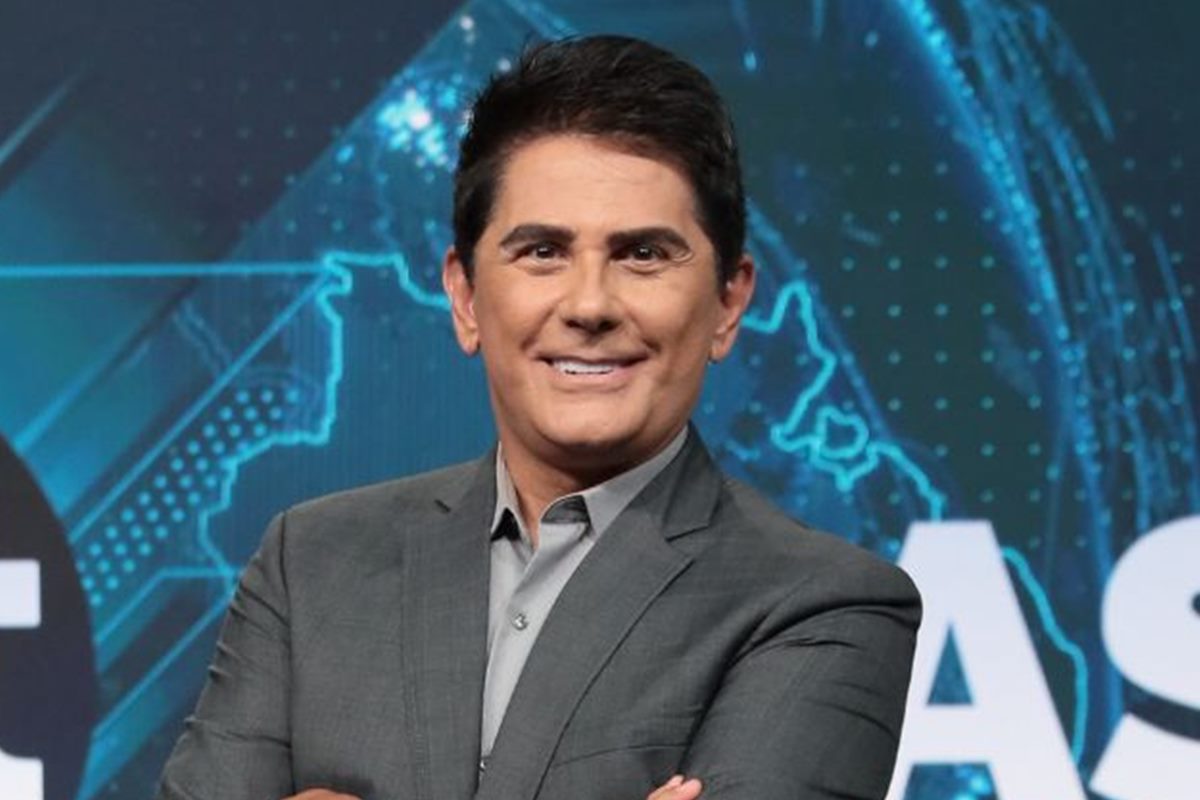 Cesar Filho rompe o silêncio sobre possível mudança no horário do SBT Brasil