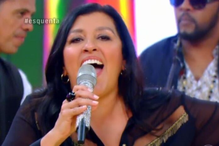 Regina Casé apresentou o Esquenta