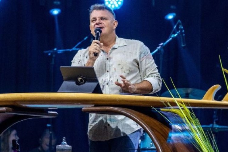 Apóstolo Rina, fundador da Igreja Bola de Neve, morre aos 52 anos após grave acidente