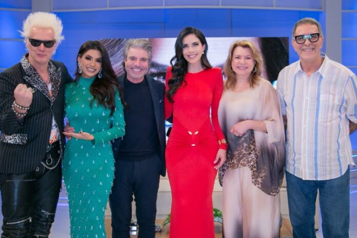 Supla, Flavia Noronha, João Kleber, Daniela, Olga Bongiovanni e Arthur Veríssimo (Crédito da imagem :Divulgação/RedeTV!)