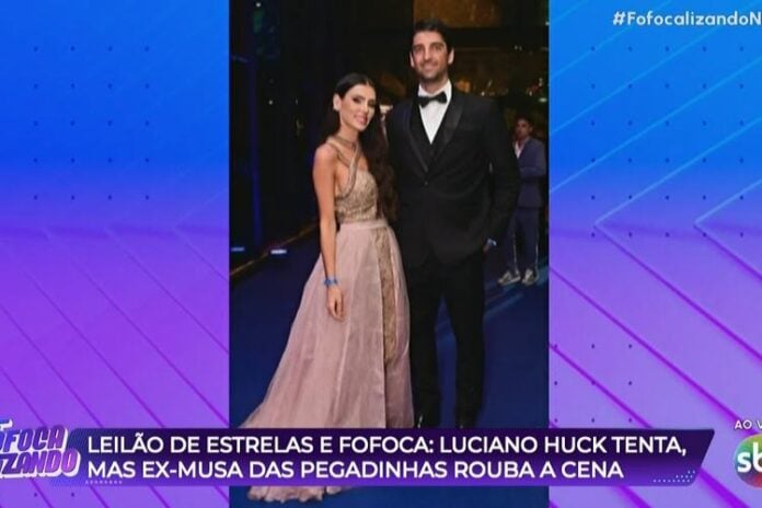 Gaby Cabrini falando do Thomaz Bellucci no Fofocalizando (Reprodução: SBT)