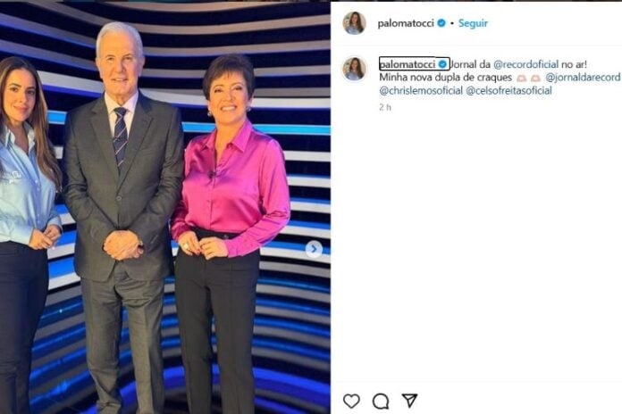 Paloma Tocci homenageando o Celso Freitas e Christina Lemos nos bastidores do Jornal da Record (Reprodução: Instagram)